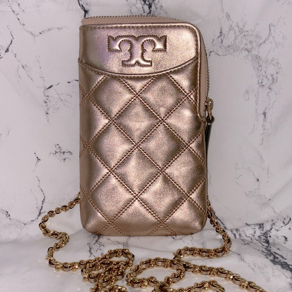 NWOT Tory Burch Rose Gold Quilted Leather Smart Phone Crossbody